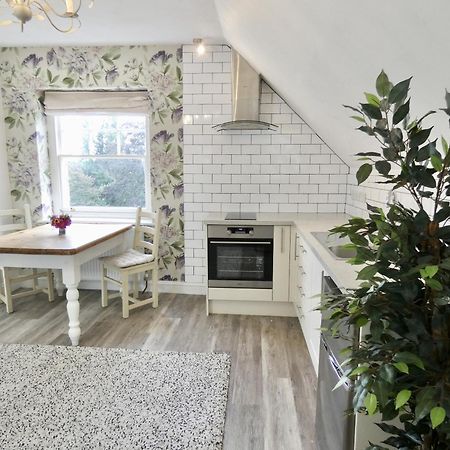 The Mount Somerton Retreat - Nr Bruton, Glastonbury, The Spectacular Wells Cathedral, Millfield School, Leonardo Helicopters, Yeovilton Esterno foto