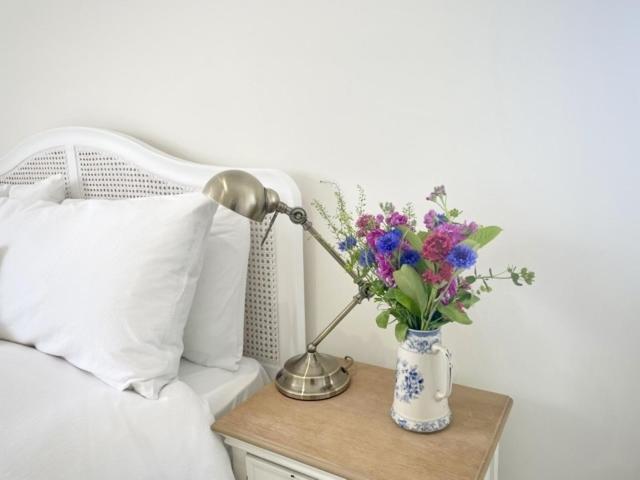 The Mount Somerton Retreat - Nr Bruton, Glastonbury, The Spectacular Wells Cathedral, Millfield School, Leonardo Helicopters, Yeovilton Esterno foto