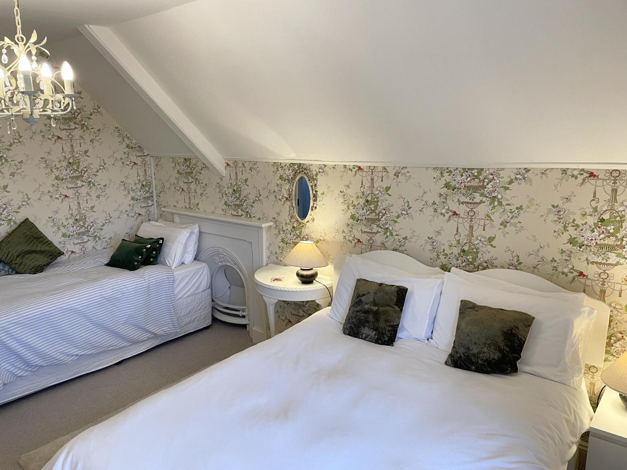 The Mount Somerton Retreat - Nr Bruton, Glastonbury, The Spectacular Wells Cathedral, Millfield School, Leonardo Helicopters, Yeovilton Esterno foto